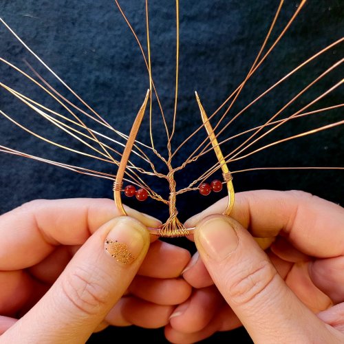 Jennifer Brooks's Rainbow Autumn Tree Earrings - , Contemporary Wire Jewelry, Dapping, Dapping Jewelry, How To Punch Holes, Hole Punching, Punch A Hole, Lashing, Wire Lashing, , loop it off to the closest frame wire so you don't lose the beads.